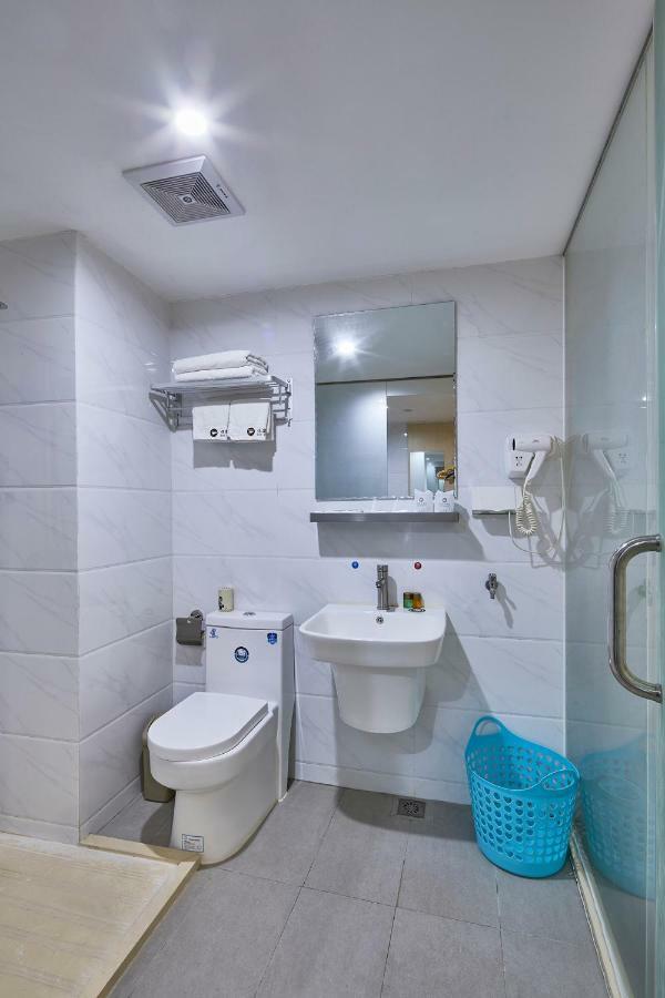 Insail Hotels Airport Road Guangzhou Exterior photo